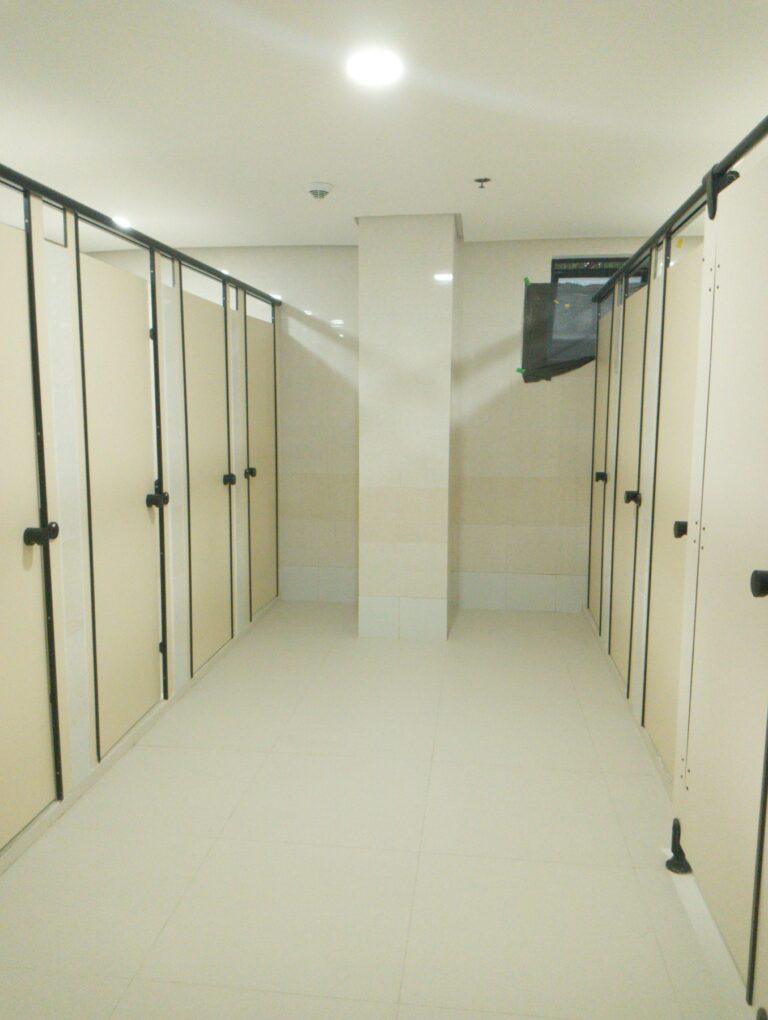 トイレ　Bathroom2